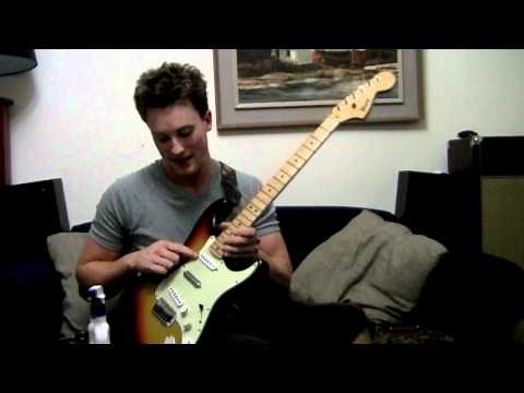 How to Clean Guitar Strings