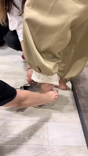 High-Heeled Shoes Try-On: Chic Styles for Every Occasion