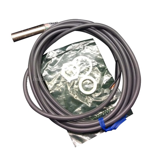 Omron Inductive Proximity Sensor 10V-40V PNP-NO 3-Wire IP67 E2E-X2F1