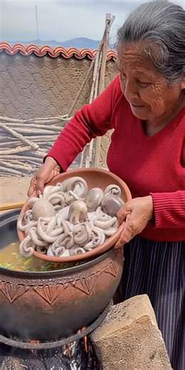 Sopa de pulpo de la abuela chuya