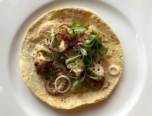 El chef Guy Santoro lanza semana especial de tacos en Zesta Punta