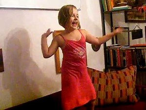 7 years old dancing
