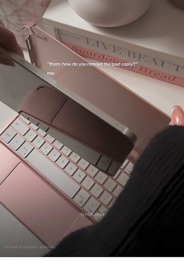 How to Remove iPad Keyboard from Screen Easily (Magnetic)