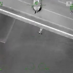 642K views · 1.4K reactions | NOWHERE TO RUN: Wild police chase ends with van theft suspect diving into a Florida river in futile attempt to flee authorities. Authorities say the man was treated at a local hospital after being taken into custody. https://abcn.ws/2ZM4ZwE | ABC News | Facebook