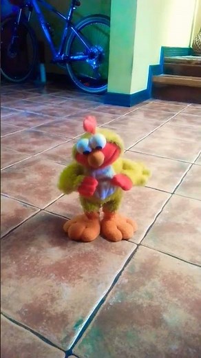chicken dance elmo 2001