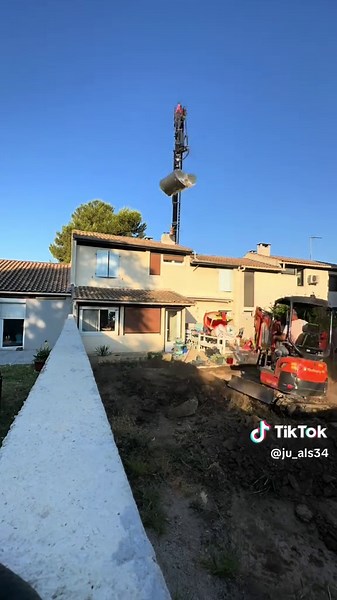 Expert Pool Digging Techniques for Outdoor Spaces