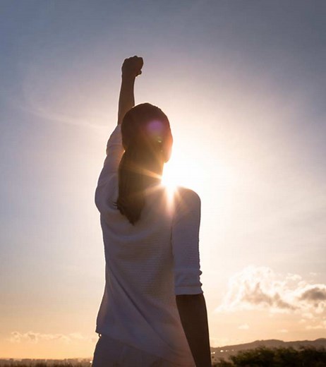 Never Give Up Quotes: Powerful Sayings To Stay Motivated