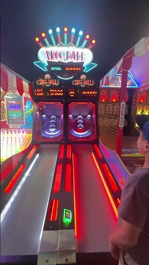 JACKPOT WIN on Skee Ball at Pinstack! 562 Ticket Jackpot! #arcade #jackpot