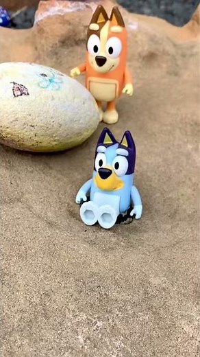 Bluey, Bingo, & Mum Water Fun 💦 🤣 #shorts