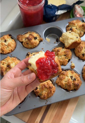 strawberry jam needed irish soda bread muffins🍓❤️ #irishsodabread #sodabread #homebaking #homebaker #homemade