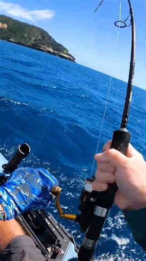 Insane run while deep sea kayak fishing 70 miles out