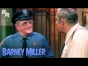 Barney Miller | REUNION! Detective Phil Meets An Old Friend | Rapid Response