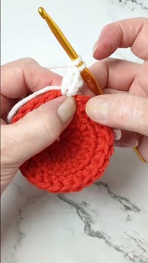 Small Crochet Basket Tutorial | Easter Basket DIY