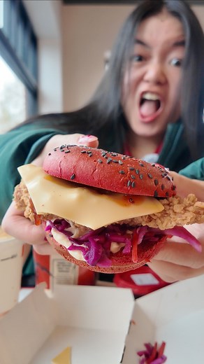 6.1K views · 166 reactions | NEW KFC STRANGER THINGS BOX MEAL #kfc #friedchicken #strangerthings #tastyornasty #foodie | On-Yee Eats | Facebook