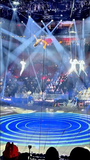 Aerial Ring Performance to “Titanium” | Surrounded by Mirror-Clad Performers | Ringling