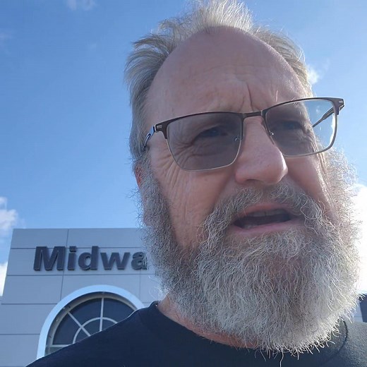 Check out the great incentives on vehicles at Midway CDJR Chrysler Dodge Jeep and RAM Saturday or this first week in November. As much as $9,000 of Jeep Wrangler Rubicon 4x4. Thinkmidway.com Reido On The Radio | Hits 106 KQKY | Facebook