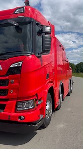 RED, BOLD AND BEAUTIFUL... 💪❤ #towingservice #scania #towingandrecovery #recovery #falkom #towing #wrecker #roadassistance #trucks #recoverytruck #heavyequipment #heavydutytowing #rowemotors #towingservice #abschleppwagen | Falkom bv