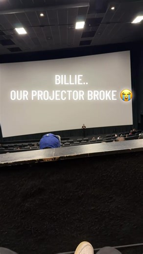 A theater full of @BILLIE EILISH fans hyped to see the @HIT ME HARD AND SOFT 3D MOVIE early access screening only for the projector to break 📽️ 🙄 @AMC Theatres #billieeilish #hitmehardandsoftmovie #hitmehardandsofttour #billie #billieeilishfan