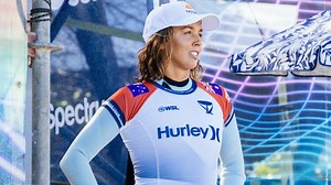 Sally Fitzgibbons Flexes On Reigning World Champ, Straight Into Round Of 16