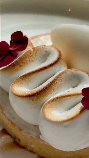 Discover Madame Brasserie Experience on the 1st floor of the Eiffel Tower #eiffeltower