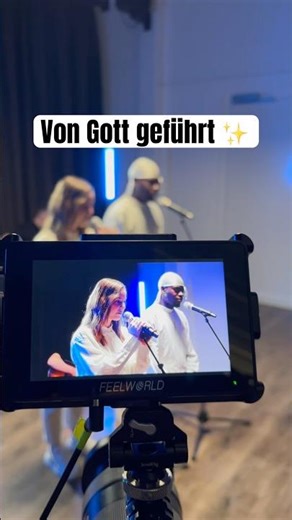 Blessings am Set 🕊️