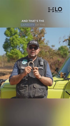 Learn Offroad on Instagram: "Recovery is the key learning process for safe offroading and best recovery tools will always save lives! Metal bow shackles are one of the most everlasting recovery equipments and the things that you need to check is as follows - 1. Type of shackle - Bow/D 2. Rated WLL 3. Certified 4. Screw pin type 5. Proper seating of pin shoulder to ear of the bow For a detailed video head to YouTube/@learnoffroad and we share everything with you in detail! #learnoffroad #recovery