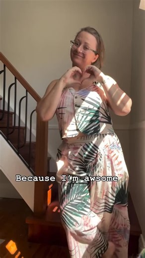 Peppermint Magazine on Instagram: "The Fabulous Fern! We’re losing count but we think Jessie has made four pairs now - we think that means they’ve had the Jessie tick of approval?! (They all look gorgeous btw) From @MadeByMeJessieB: 👏 The Fern Pleated Pants. @PeppermintMagazine and @IndyBindyFabrics with @Sohmo_au have given us a beauty of a pattern. Can I just say, once again, the fit on these pants, for me, is epic. Size H, length shortened and facing for the hem. I used a regular zip, just t