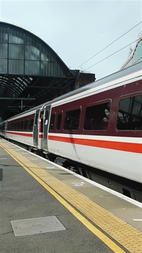 LNER Class 91 departing London Kings Cross