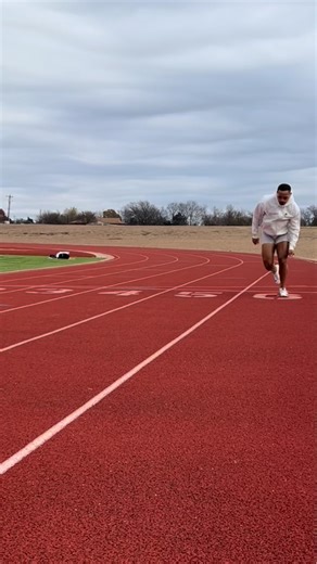 DEMETRIUS JENKINS on Instagram: "Happy Sunday! 🦾"