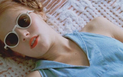 为艺术献身的女星——多米尼克·斯万