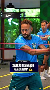 Neymar treina na academia após empate com Marrocos na Copa