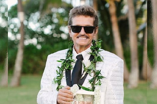 Bruno Mars' Father Peter Hernandez Was A Well Renowned Artist As Well | eCelebrityMirror