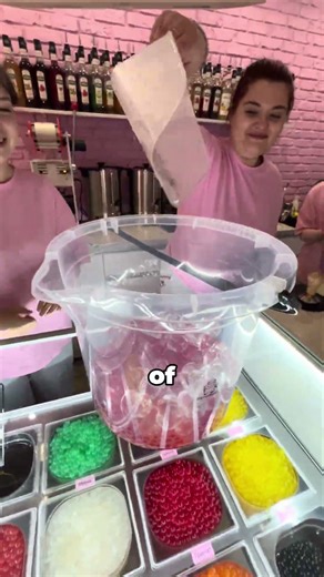 She Ordered Bubble Tea in a Bucket… Then Saw the Price 🧋