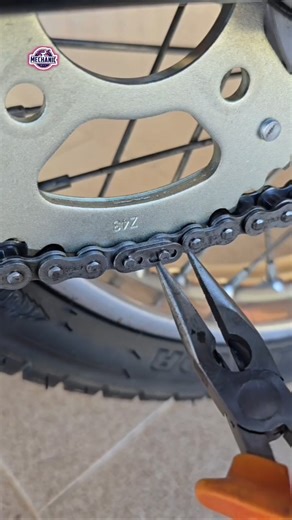 bike chain lock fitting #motorcycle