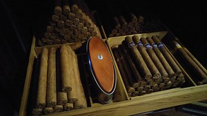 Humidified Cigar Boxes