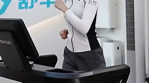 体脂22刷脂秘籍！舒华E8跑步机空腹有氧，燃脂超带感