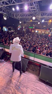 9.2K views · 40K reactions | 﫡 Te Ves Fatal En Vivo 﫡 | El Trono de Mexico | Facebook