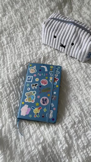 Looking for the easiest way to add depth, texture, and charm to your handmade projects? Our Punch Embossing Buttons instantly turn ordinary paper into beautiful 3D button-shaped embellishments — perfect for journaling, scrapbooking, card-making, gift tags, and DIY décor. Just press, pop, and decorate. No complicated tools, no mess — only perfectly embossed button pieces every single time! Craft teachers, small handmade businesses, and DIY beginners all LOVE this tool. ✨ Create more. Create faste