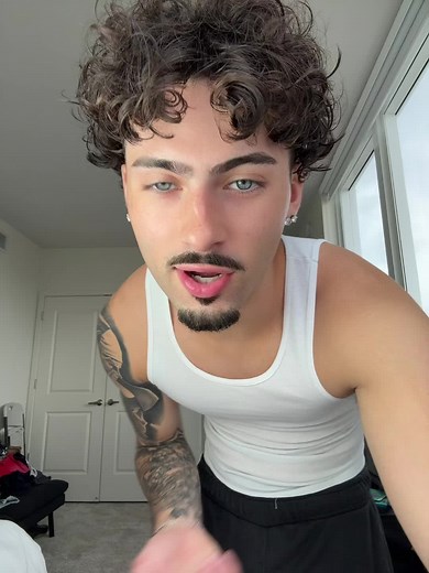 Braeden (@gtbgringo)’s video of people with blue eyes