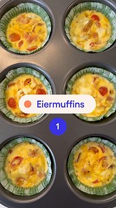 Sorry, hartige pannenkoeken… Wij gaan voortaan voor hartige muffins! Zo maak je ze: 1️⃣ Snij 1 ui, 15 kerstomaten en 300 g ham in stukken. 2️⃣ Bak alles in 2 koffielepels margarine en verdeel over 12 muffinvormpjes. 3️⃣ Klop 9 eieren op en roer er 150 ml water door. Kruid af met peper en zout. 4️⃣ Verdeel het beslag over de vormpjes en bak op 190°C voor 35-40 min. 👀 Zoek op “Eiermuffins met ham en tomaat” om dit recept terug te vinden in de WeightWatchers app | WW Nederland