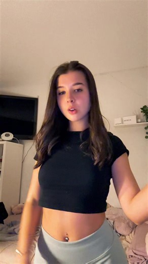 Videos de Elsa Bas (@elsabas__) con “sonido original - 👹👹”