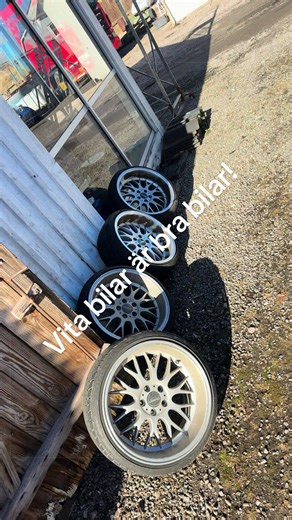 Söker Coils, vinge, facelift speglar, och annat roligt till fas!! Byter också gärna mina dtm mot några 19” fälgar!!! #nilssonmotorsport #hatarluder #volvo #bakfull