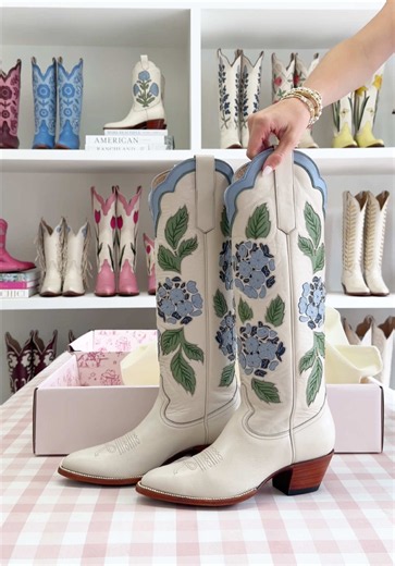 Harper Boot Unboxing — Petite Paloma Cowboy Boots Review