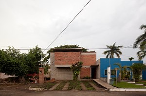 CasaRoja / Hans Kabsch Vela