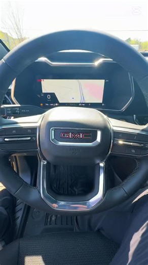  HOT OFF THE LOT: The 2025 GMC Canyon is HERE — and Christo's...