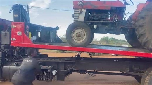 5.8K views · 118 reactions | FIX N 4GET Towing Services, koloi e seka ya lala mo tseleng Fix and 4get ele teng CALL/ APP 71 857 620 | Kario Medikhel BW | Facebook