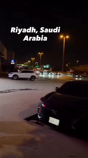 DBL Design–customized truck spotted in Riyadh, Saudi Arabia. Want to build yours? Contact DBL Design and make it happen. #DBLDesign #SevereDuty | DBLdesign.com