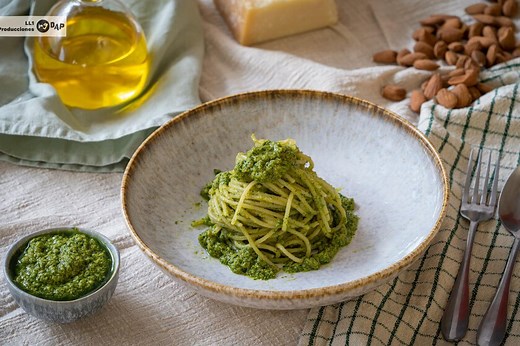 Pasta al pesto: receta fácil, original y rápida a base de albahaca