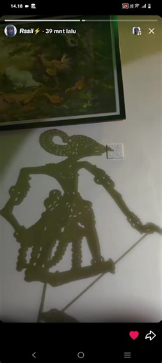 Tian Najib Rasel Menyanyi Gandrung dan Wayang Kulit