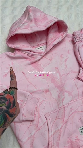Get Your Cozy Pink Camo Hoodie from Comfrt!